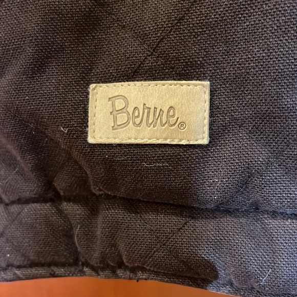 Berne heavy duty fleece lined and quilted/insulated work jacket. Size 14-16. - Picture 2 of 5
